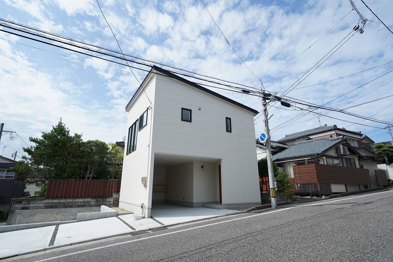 【中古戸建（シエナホームデザイン様施工）】新潟市中央区西大畑町 3,900万円